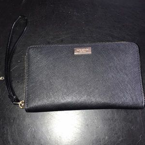 Kate Spade wallet/ wristlet for iPhone 6/7/8